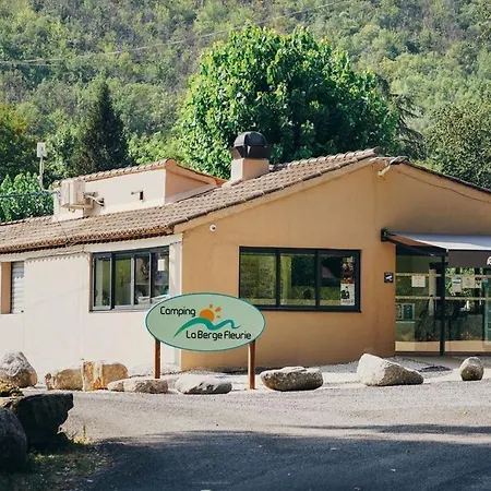 La Berge Fleurie - Maeva Camping Mialet (Gard)
